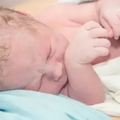 Czy poród tak strasznie boli? Odkryj prawdę o bólu porodowym