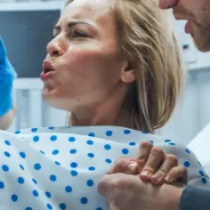 Kiedy do szpitala na poród? Kluczowe wskazówki od Mamaginekolog