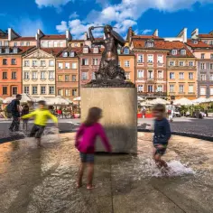 Gdzie z dzieckiem w Warszawie? Odkryj najlepsze miejsca i atrakcje