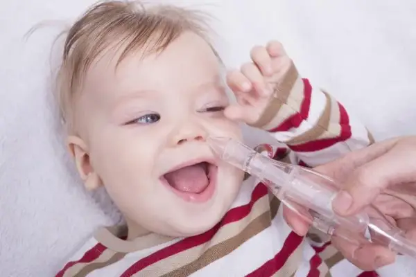 Co na kaszel u niemowlaka? 5 skutecznych i bezpiecznych metod